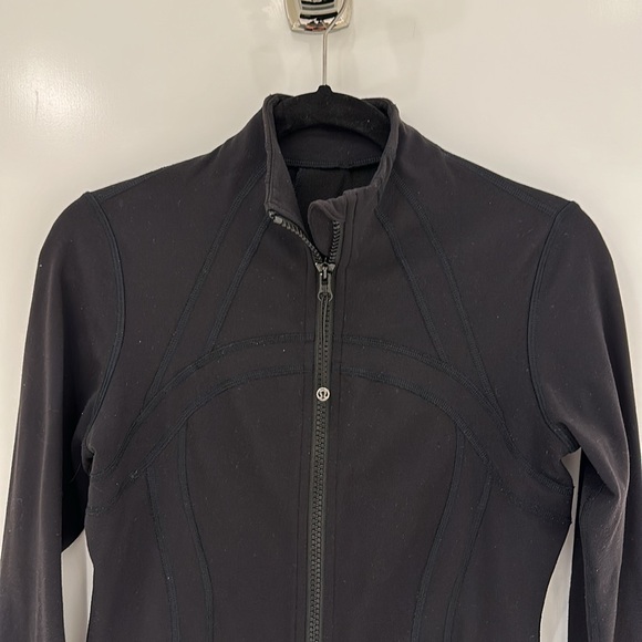 Lululemon black running jacket. Size 8. Runs small. - Picture 3 of 6
